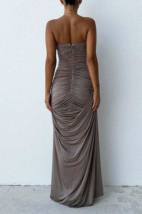 Robe élégante sans bretelles