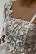 Deluxe Short A Line Lace Prom Dress With Square Neck Spaghetti Straps Appliques