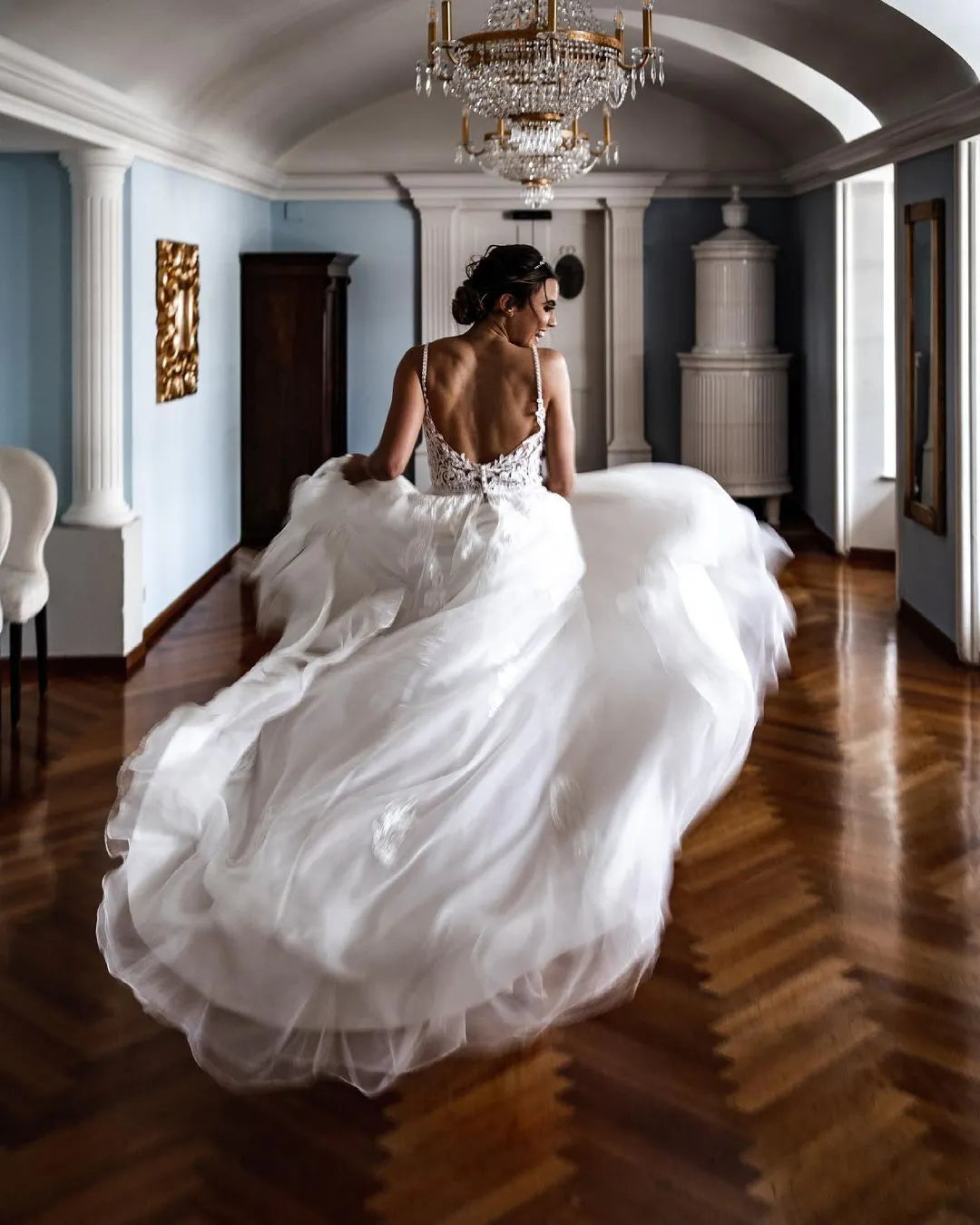 Charming Spaghetti Strap A Line Wedding Dress With Lace Tulle