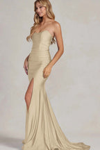 Strapless Sleeveless Long Mermaid Prom Dress With Slit Pleated Custom Colors