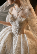 Abito da sposa Regale con scollo a barca, maniche a sbuffo e ricamo con perline, abito nuziale con strascico sovrapposto