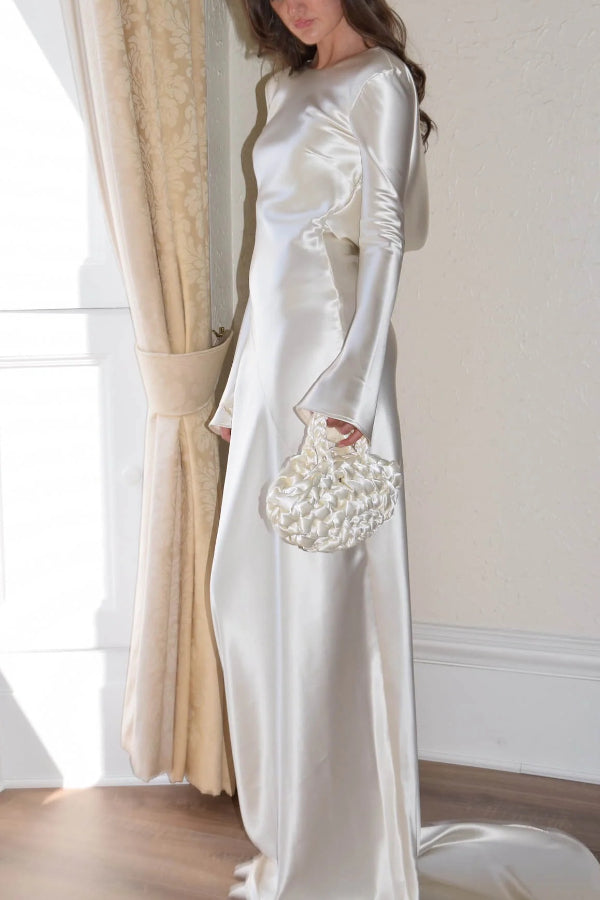 Robe longue Pearl Eden à col châle ouvert avec dos en satin