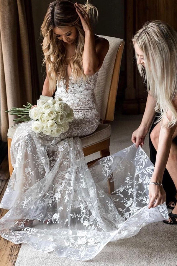Modern Spaghetti Straps Jewel Mermaid Wedding Dress With Lace V Neck