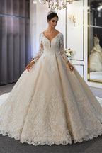 Elegant Train Sweetheart Backless A Line Wedding Dress With Lace Appliques