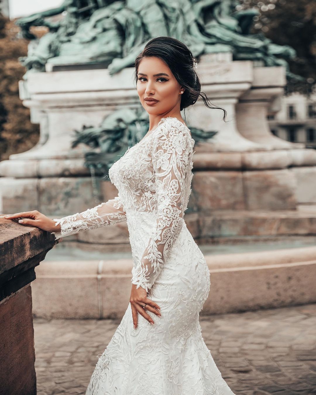 Bridal Lace Mermaid Wedding Dress With Long Sleeves On Sale