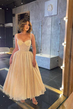 Abito da sera in tulle a linea ad A con scollo a cuore e spalline scintillanti