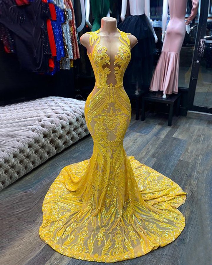 Abito da sera giallo lungo senza maniche con scollo a V, paillettes, pizzo e taglio a sirena