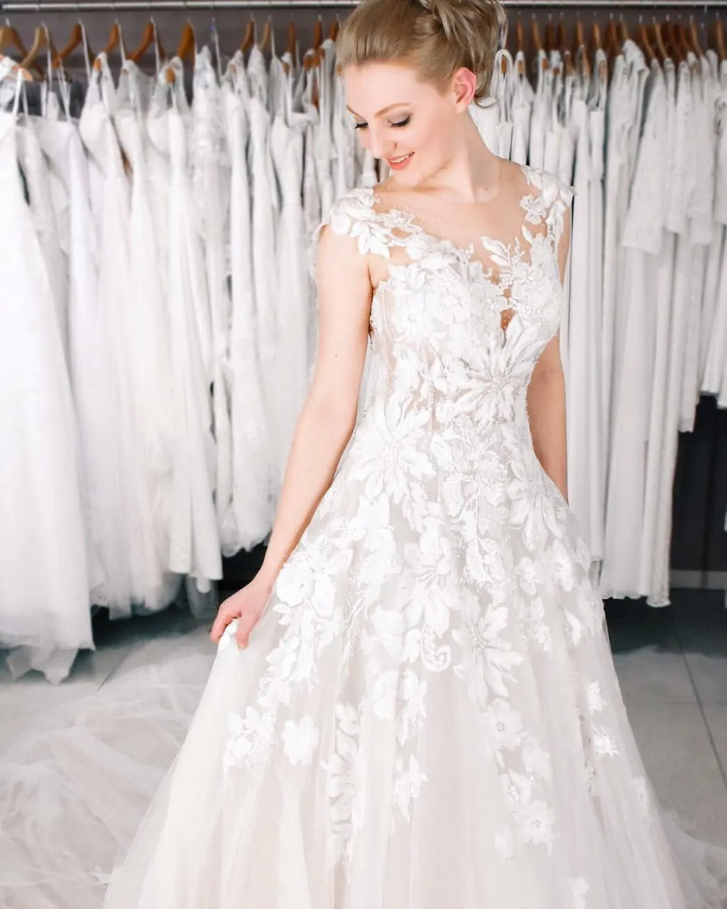 Charming Bateau Floor Length Tulle A Line Wedding Dress With Applique Lace Pearl