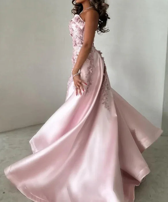 Vestido de Festa Formal Rosa Deslumbrante em Cetim com Aplicações e Sem Alças Y8427