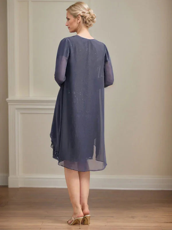 Vestido de madrina de novia con ilusión, corte columna, largo hasta la rodilla, encaje y gasa, con volantes en cascada y lentejuelas