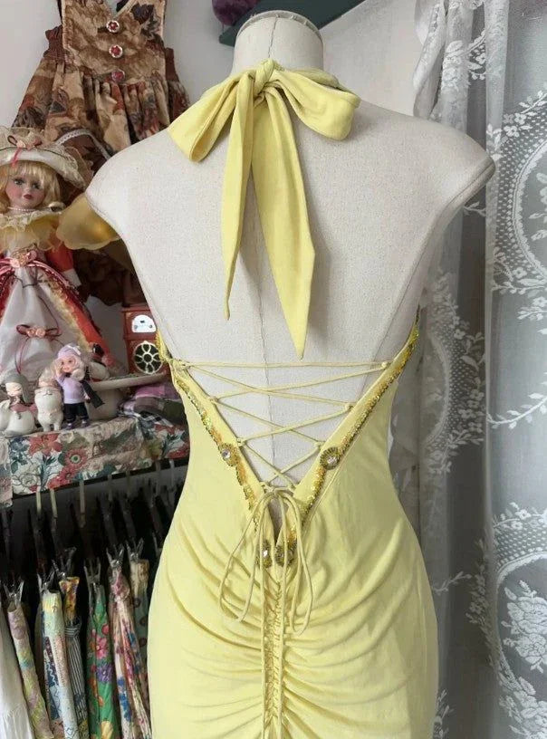 Elegantes gelbes Meerjungfrauen-Kleid mit Neckholder, Pailletten, Diamantbesatz, lang, Ballkleid, rückenfrei, mit Schlitz, Abendkleid Y8554