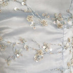 Vestido de baile elegante azul gelo com lantejoulas e contas, vestido de baile em linha A com camadas de tule Y7931