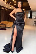 Vestido de noite preto longo de cetim, estilo sereia, sem alças, com racha