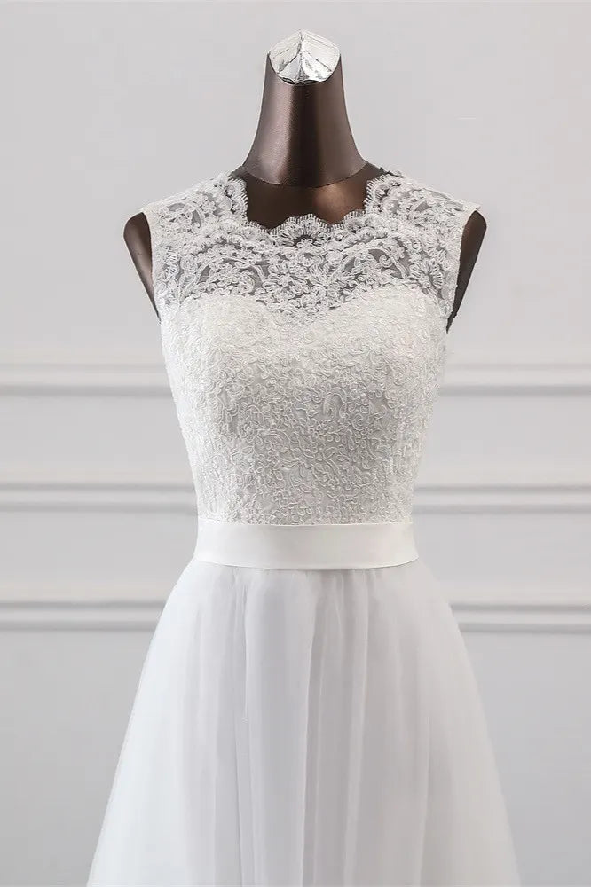 Classic Tulle A Line Jewel Wedding Dress with Appliques Lace