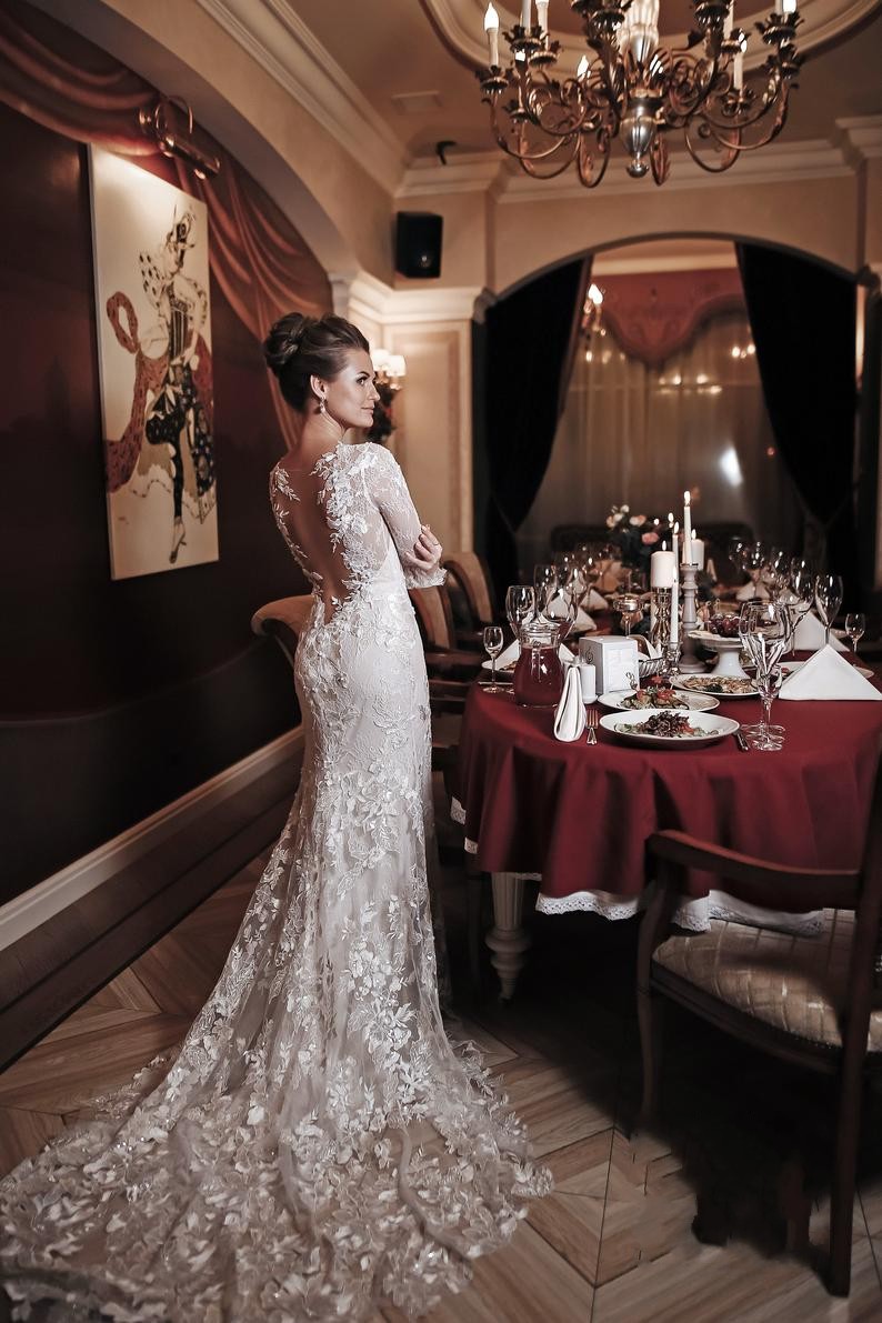 Charming White High Neck Backless Mermaid Wedding Dress With Applique Lace
