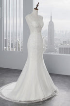 Chic Sleeveless Long Mermaid Jewel Tulle Wedding Dress With Lace Appliques