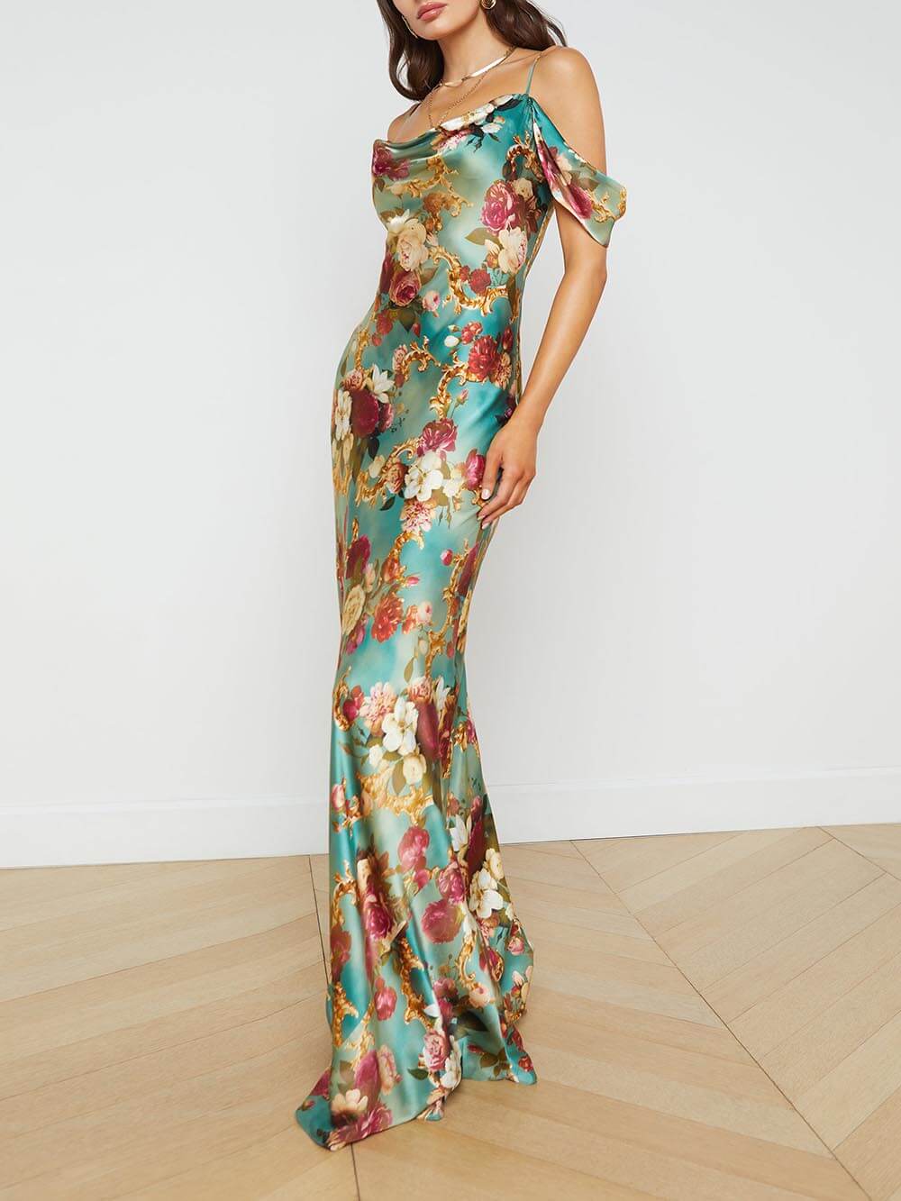 Robe longue imprimée évasée décolletée