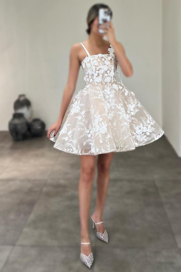 Deluxe Short A Line Lace Prom Dress With Square Neck Spaghetti Straps Appliques
