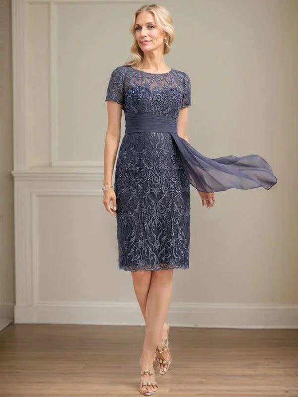 Etui/Säulenförmiges Kleid mit Illusion, knielang, aus Spitze und Chiffon, Brautmutterkleid mit herabfließenden Rüschen und Pailletten