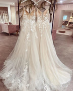 Classic V Neck A Line Tulle Spaghetti Straps Wedding Dress With Appliques Lace