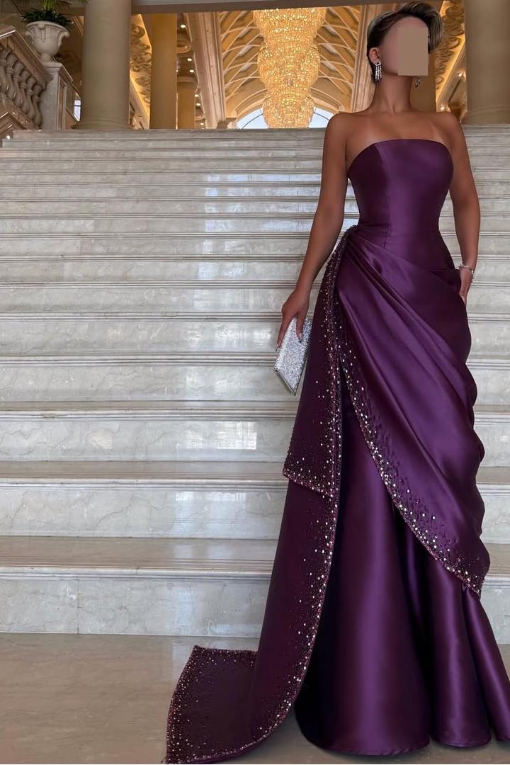 Chic Strapless Sleeveless Long Prom Dress With Pleated Beading