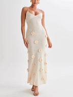Robe mi-longue fleurie en tricot
