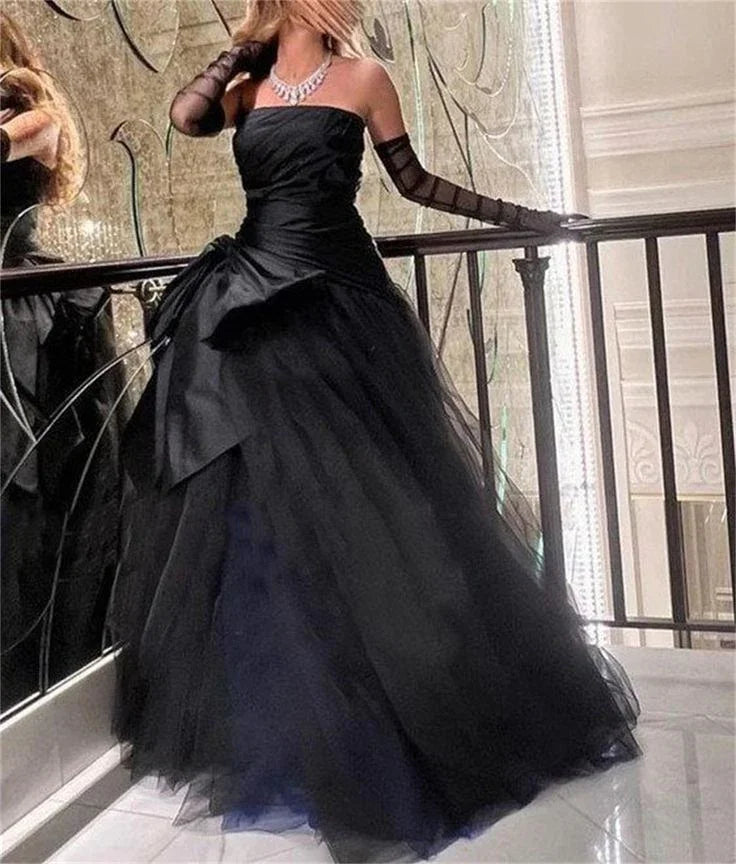 Vestido de fiesta negro de tul abullonado sin tirantes y sexy con guantes Y7631