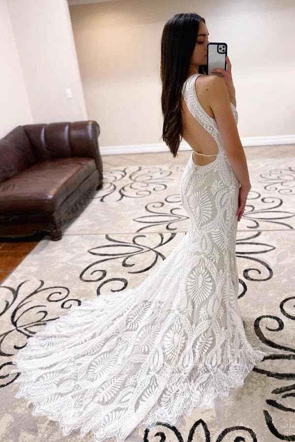 Womens Beach Wedding Dress Vintage Lace Bohemian Bridal Gown With Long Sleeves