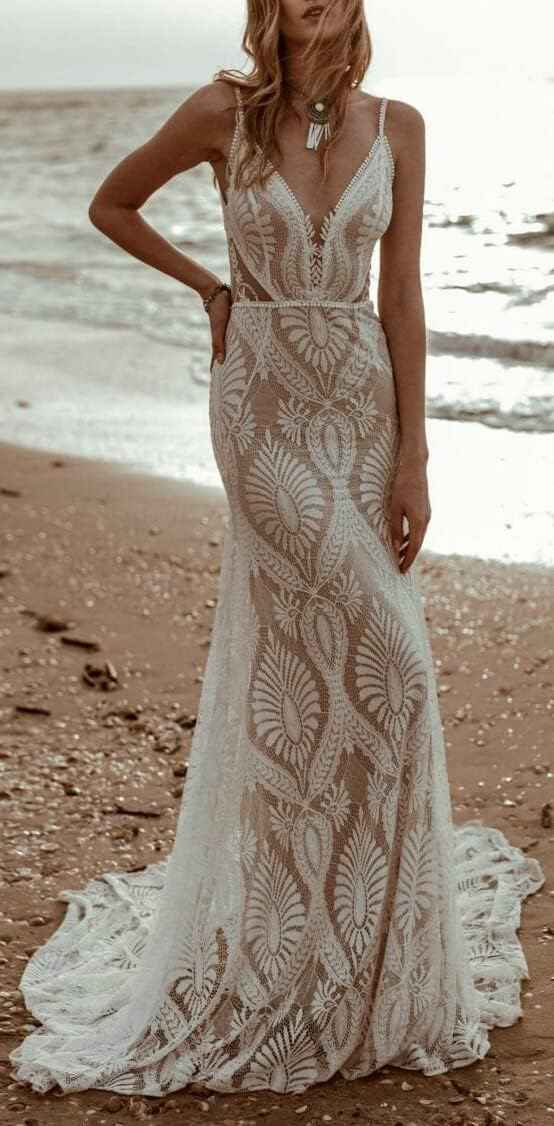 Womens Beach Wedding Dress Vintage Lace Bohemian Bridal Gown With Long Sleeves