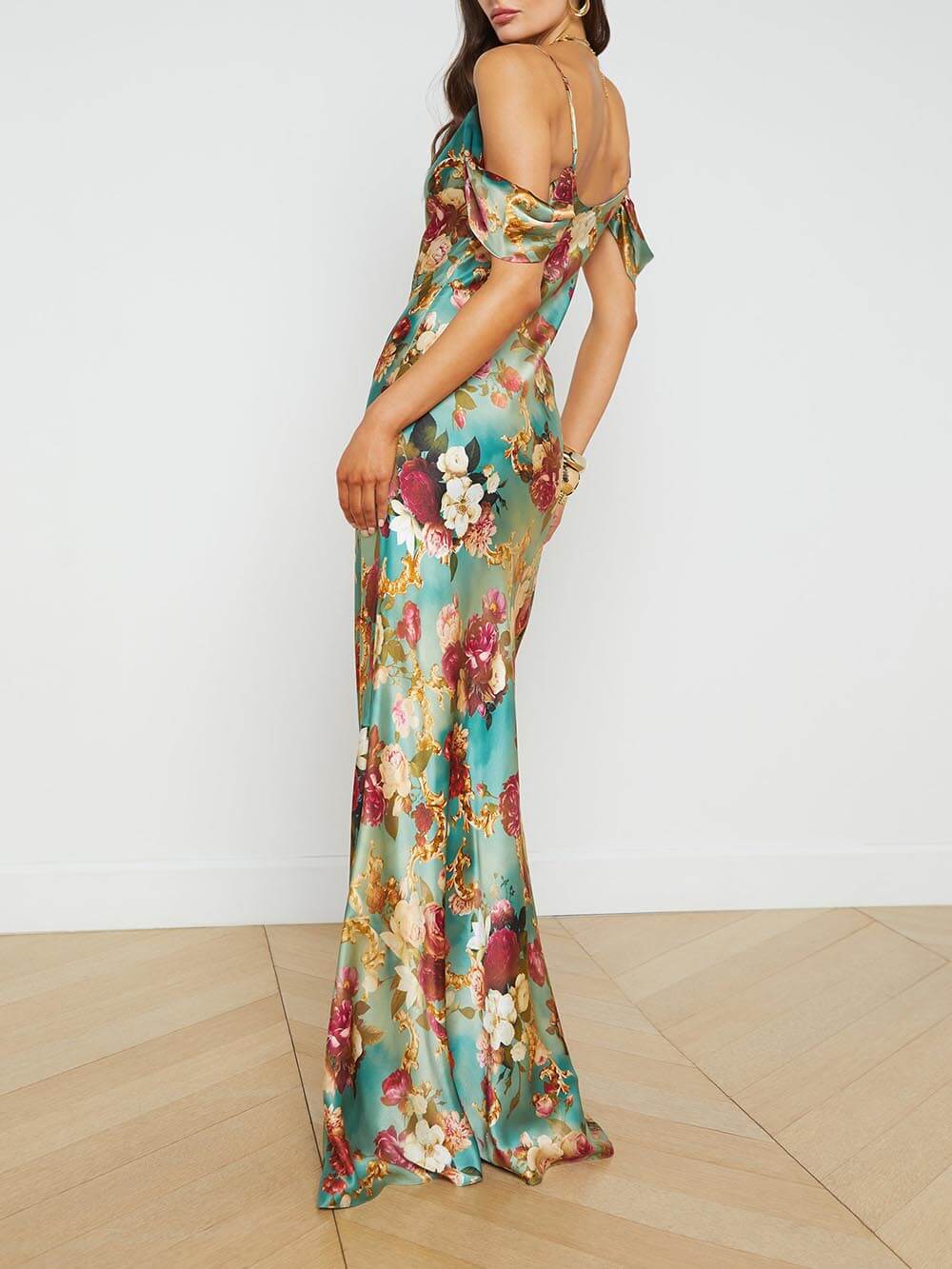 Robe longue imprimée évasée décolletée