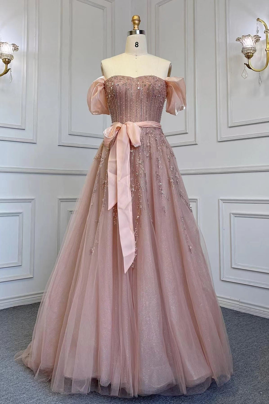Robe de bal longue en ligne A, épaules dénudées, manches bouffantes formelles