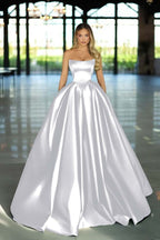 Strapless Sleeveless Long A Line Prom Dress With Pockets Pleated Custom Colors