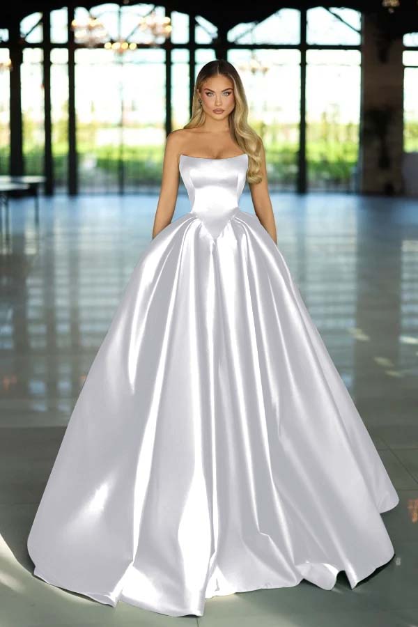 Strapless Sleeveless Long A Line Prom Dress With Pockets Pleated Custom Colors