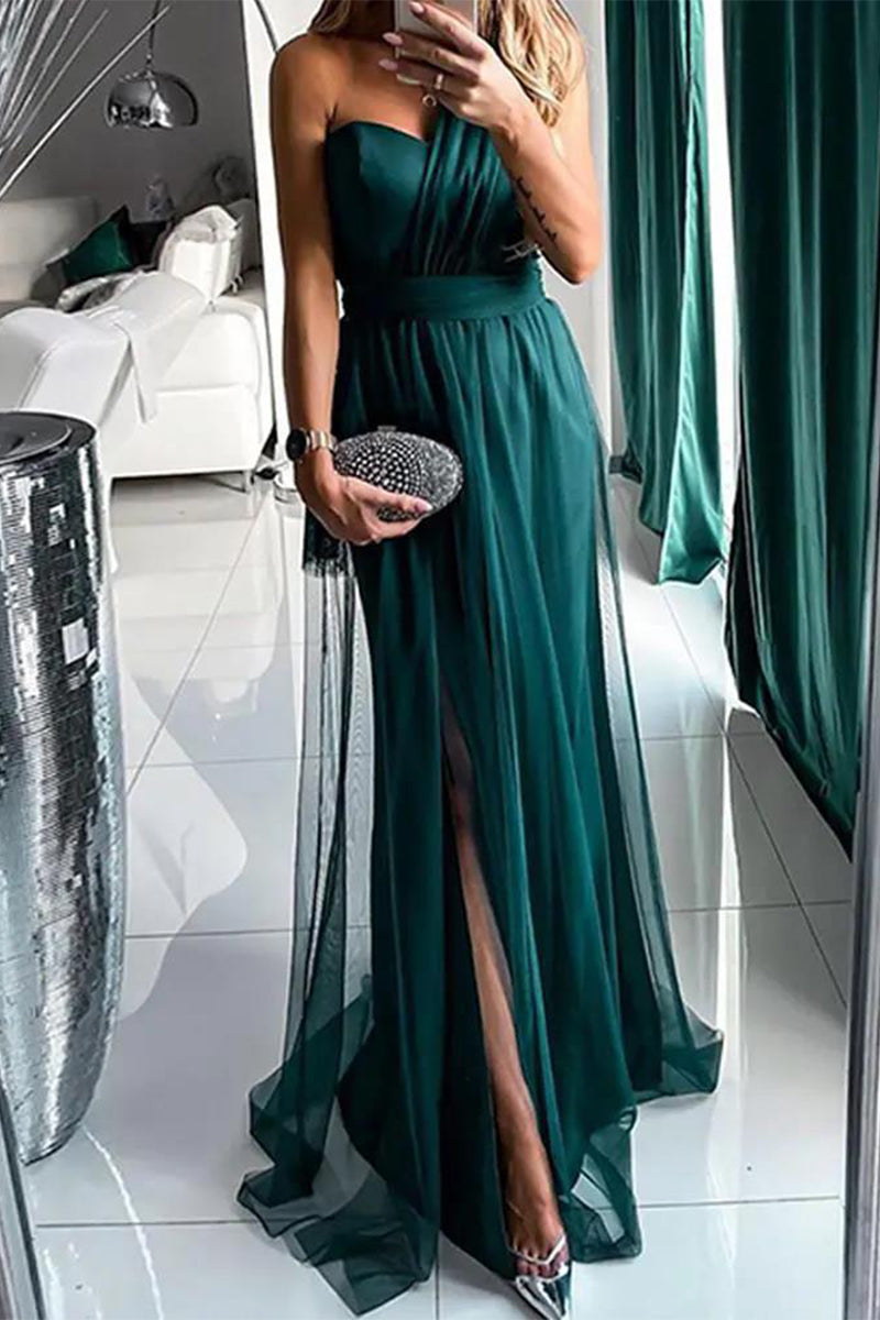 Vestidos de Noite Sexy para Baile de Finalistas com Abertura e Transparências em Tule e Ombro Descaído