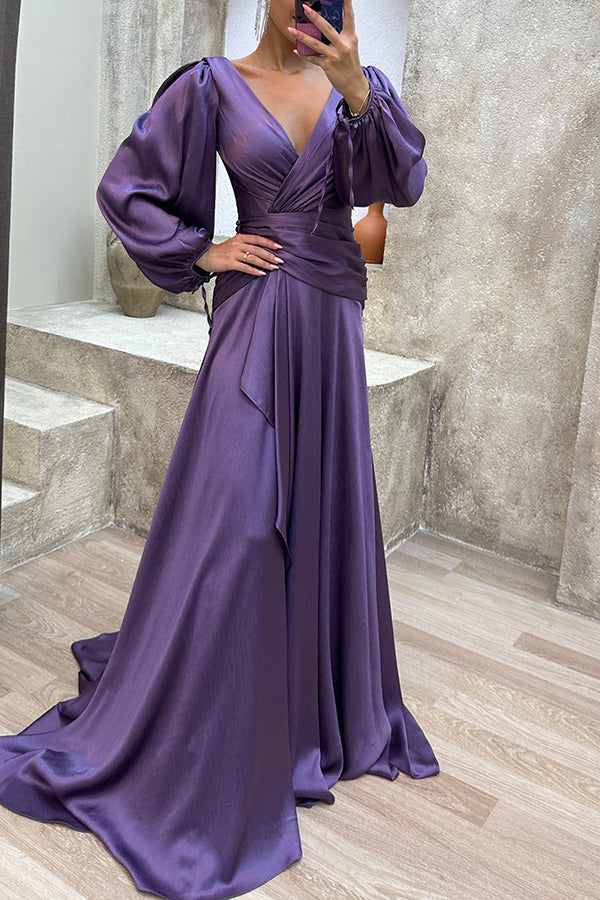 Love Me Tonight – Maxi-Abendkleid aus Satin mit Ballonärmeln und Rüschen 