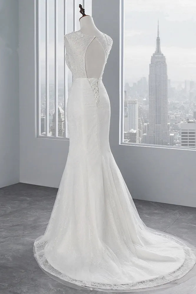 Chic Sleeveless Long Mermaid Jewel Tulle Wedding Dress With Lace Appliques