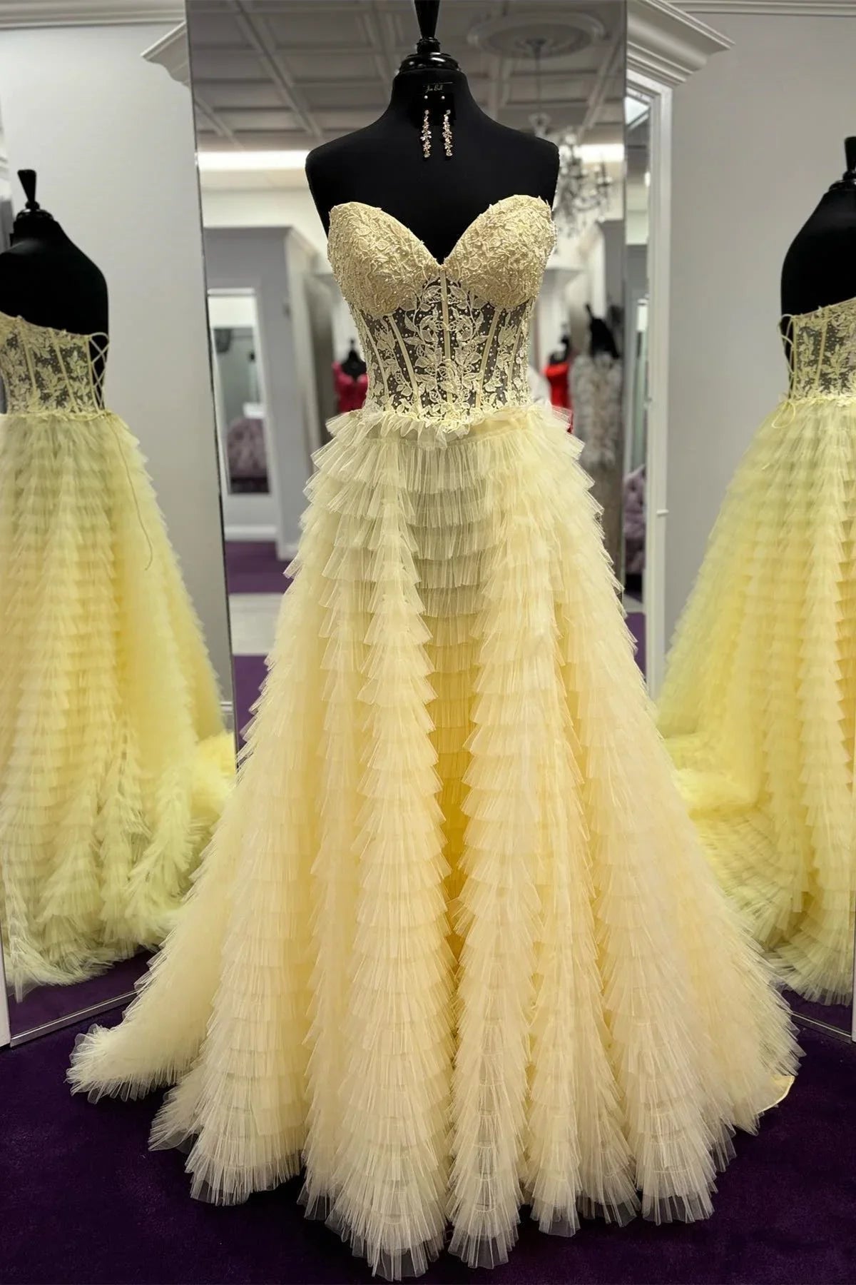 Sunnderly Addilyn | Vestido de baile em tule com várias camadas, corte em A, sem alças e com racha