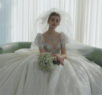 Regal Kleid mit Puffärmeln, Kristallkugel-Design, Hochzeitskleid mit übergroßer Rückenschleife und Kathedralenschleppe