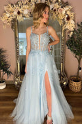 Hellblaues A-Linien-Ballkleid mit Blumenspitze, Schlitz und V-Ausschnitt 