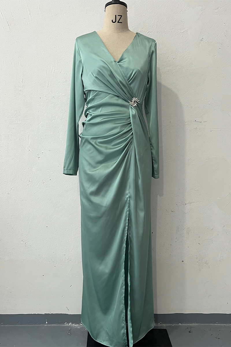 Elegante Abendkleider mit ausgehöhltem Schlitz und gerüschtem V-Ausschnitt (4 Farben) 