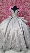 Abito lussuoso argento con scollo a barca per Quinceañera, abito da ballo argento Y1157