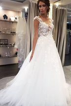 Classic White Long Lace Wedding Dresses With Appliques