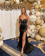Charming Mermaid Sweetheart Black Velvet Long Prom Dresses with Beading