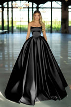 Strapless Sleeveless Long A Line Prom Dress With Pockets Pleated Custom Colors