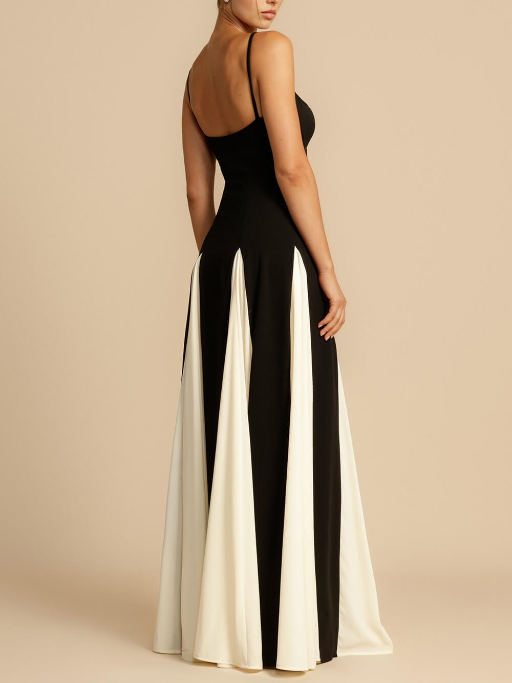 Abito Maxi Sottoveste in Tulle con Pannelli a Linea A Elegante