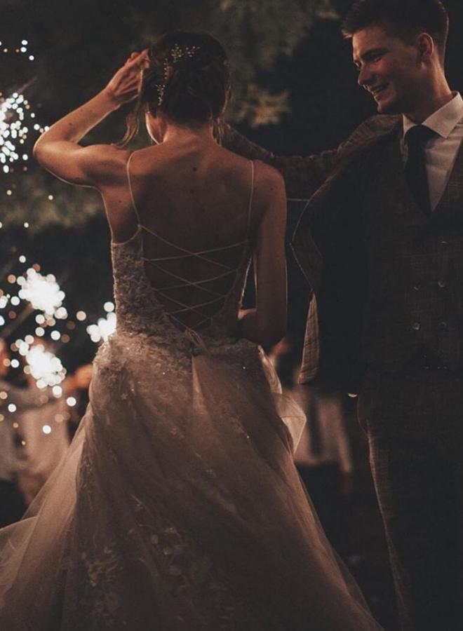 Romantic Long Tulle Lace Wedding Dress with Spaghetti Straps A Line V Neck