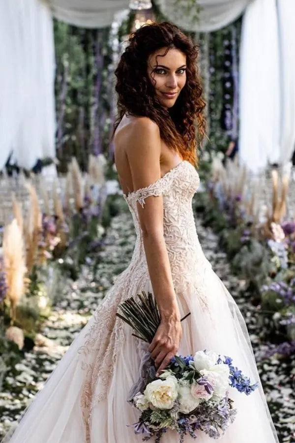 Chic A Line Off The Shoulder Lace Tulle Wedding Dress