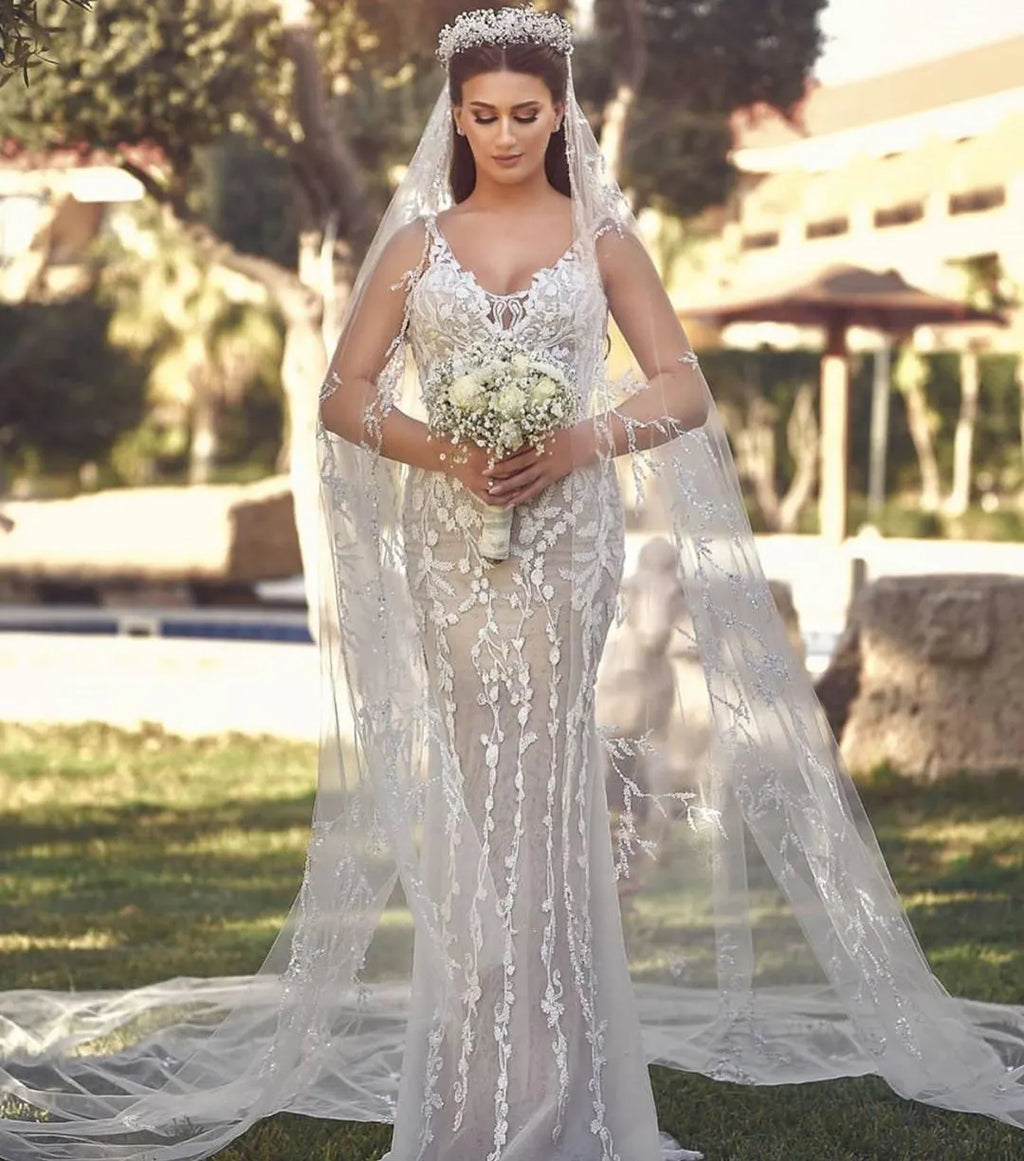 Chic Lace Long Mermaid V Neck Tulle Wedding Dress With Detachable Train