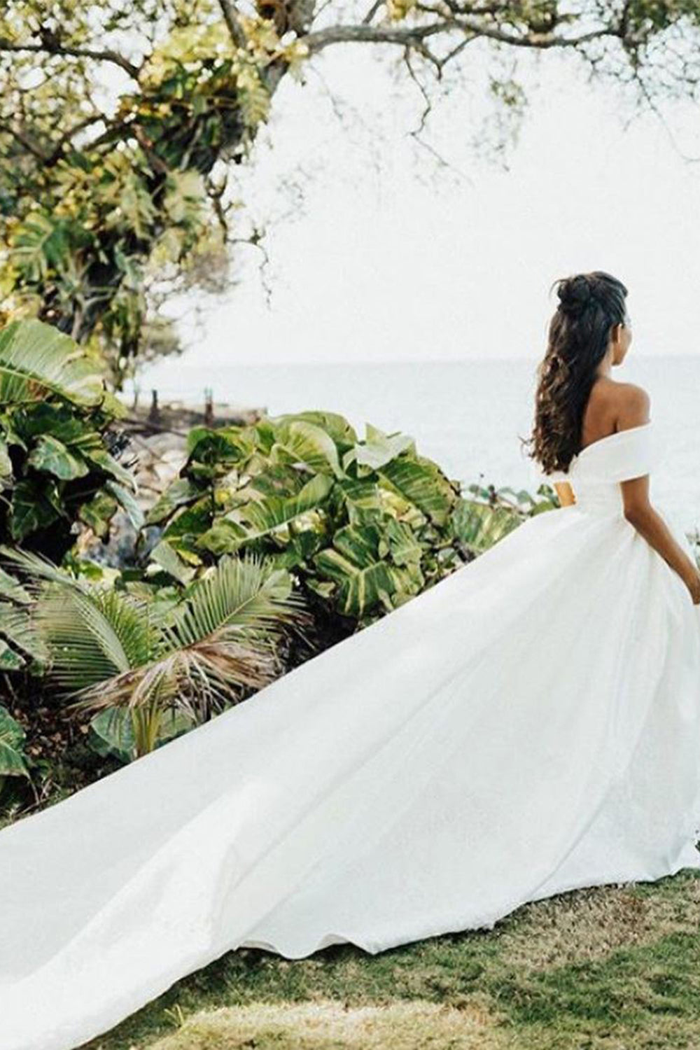 Chic White Off The Shoulder Ball Gown Wedding Dress With Lace