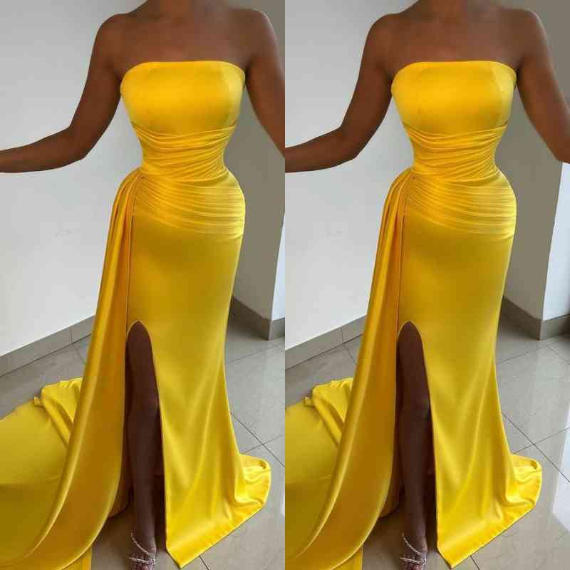 Vestidos de Festa Amarelos Longos, Sem Alças e Sem Mangas, em Cetim, Estilo Sereia, com Fenda